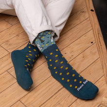 Load image into Gallery viewer, Darn Tough | Wild Life Crew Lightweight Lifestyle Sock in Dark Teal