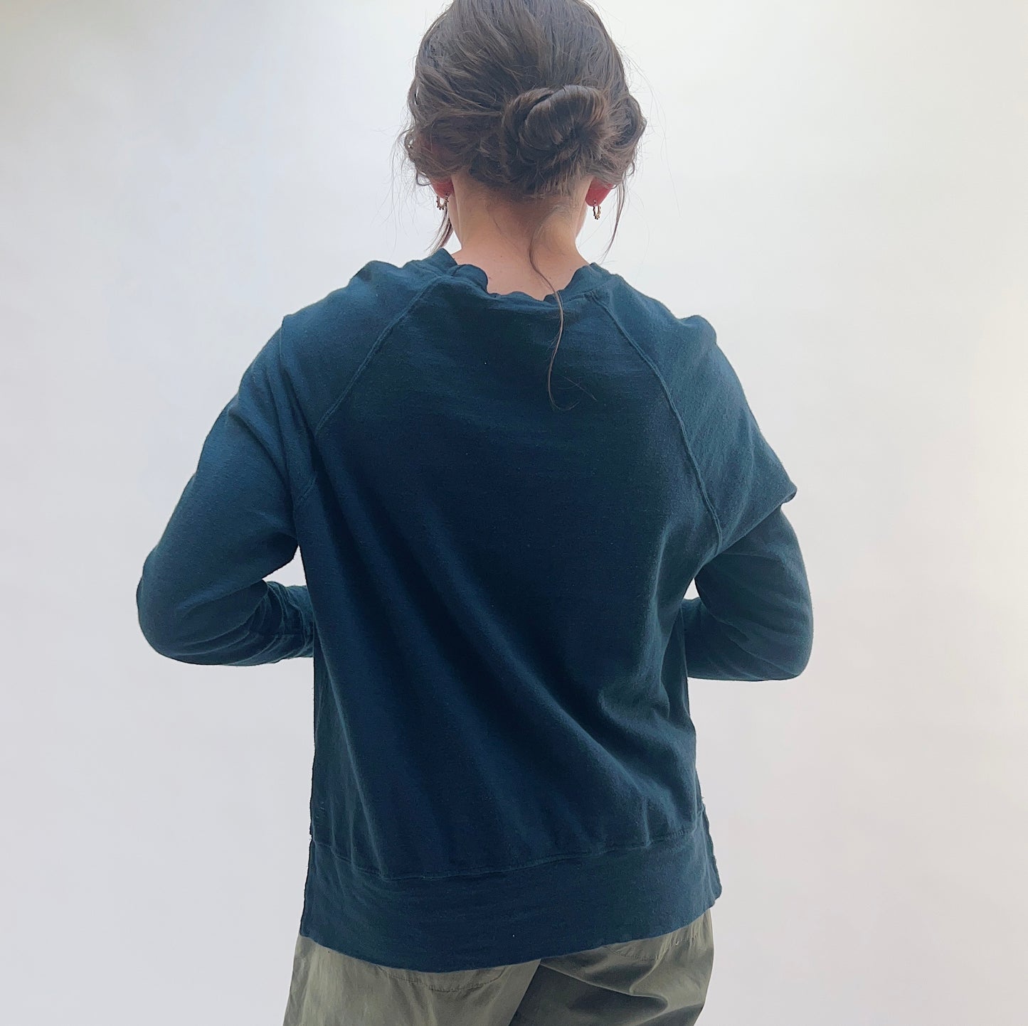 Raglan Sweatshirt in Ink