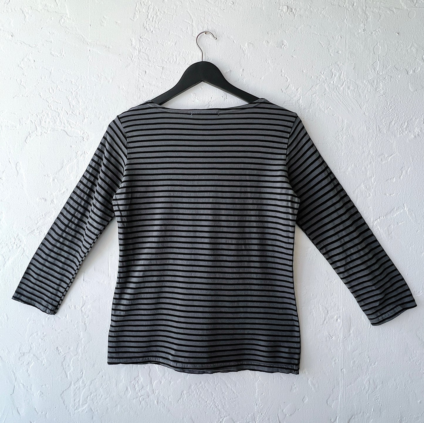 3/4 Sleeve Boatneck Tee Shirt in Anthracite Stripes
