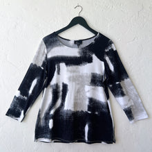 Load image into Gallery viewer, Olivia by Habitat | Ikat Easy Tee in Black