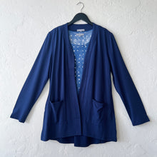 Load image into Gallery viewer, Core Travel Jacket in Navy