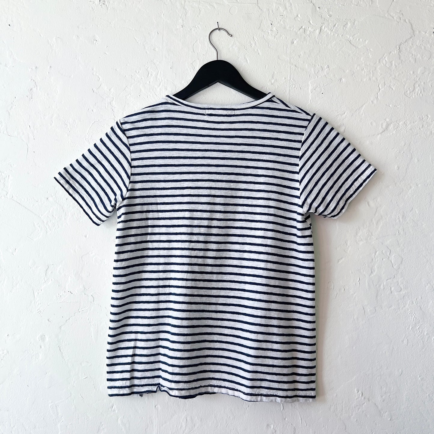 Short Sleeve Slit Hem Tee in Navy and Laundered Stripe