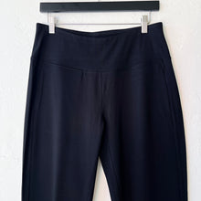 Load image into Gallery viewer, Core Travel Straight Pant in Black