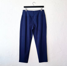 Load image into Gallery viewer, Core Travel Straight Pant in Navy