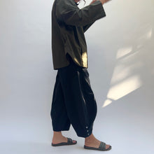 Load image into Gallery viewer, Eleven Stitch | Doreen Pant in Black