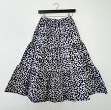 Load image into Gallery viewer, Fahari Bazaar | Sula Skirt in Black & White Clover