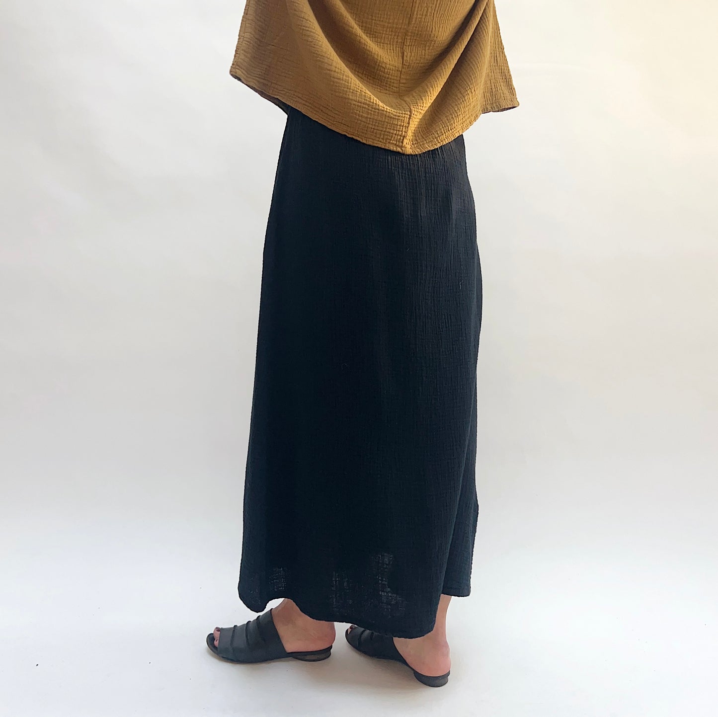 Cotton Gauze Market Skirt in Black