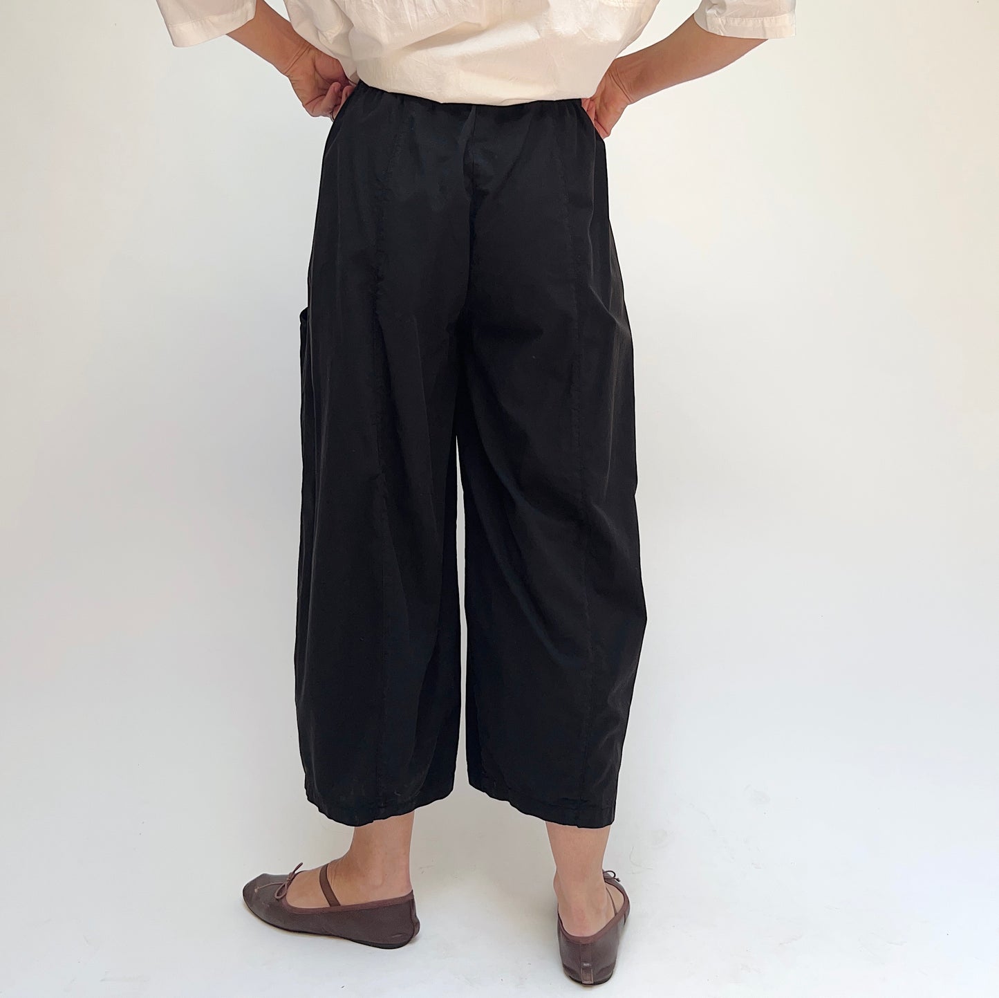 Eleven Stitch | One Pocket Pant in Black
