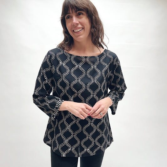 Boat Neck Blouse in Curves Print