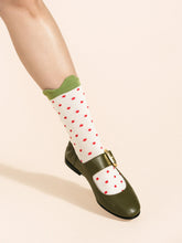 Load image into Gallery viewer, Hansel From Basel | Pineberry Crew