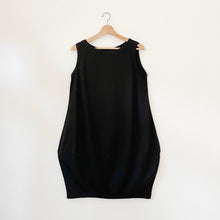 Load image into Gallery viewer, Eleven Stitch | Tencel Bubble Dress in Black
