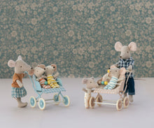 Load image into Gallery viewer, Maileg | Baby Mouse Stroller in Rose
