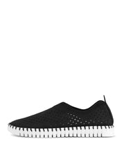 Load image into Gallery viewer, Ilse Jacobsen | Tulip Slip On Sneakers in Black
