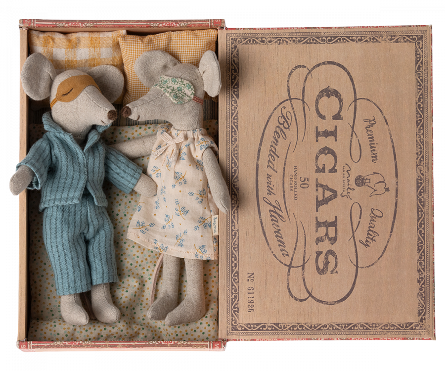 Maileg | Mum & Dad Mice in Cigar Box