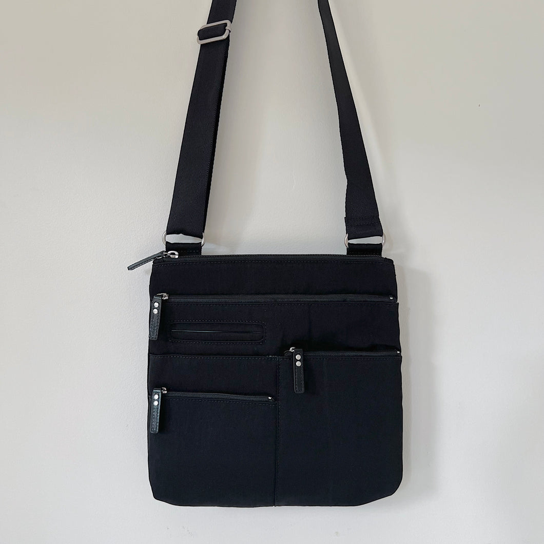 Highway | Nico Multi-Pocket Cross Body Shoulder Bag in Black | Small