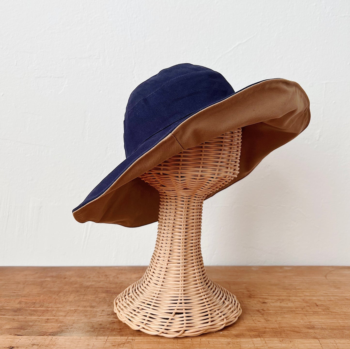 Cotton & Linen Wide Brim Hat in Reversible Navy