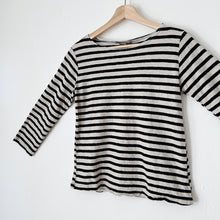 Load image into Gallery viewer, Cut Loose | 3/4 Sleeve Boatneck Linen Blend Top in Laundered Stripe
