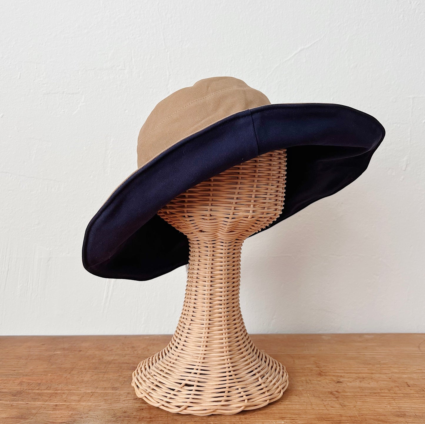 Cotton & Linen Wide Brim Hat in Reversible Navy