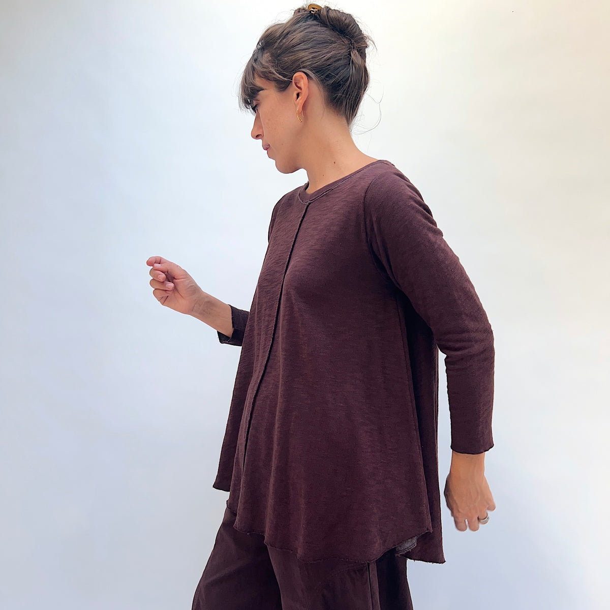 North Star Base Shorter High Low Double Cotton Tee in Chicory, side view showing the A-line swing silhouette, 3/4 sleeves, and high-low hem in chicory brown
