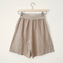 Load image into Gallery viewer, Cut Loose | Linen Shorts in Rye

