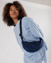 Load image into Gallery viewer, Baggu | Crescent Fanny Pack in Navy

