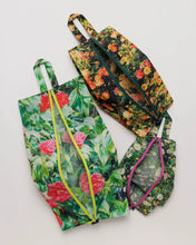 Load image into Gallery viewer, Baggu | 3D Zip Set in Photo Florals
