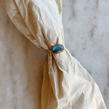 Load image into Gallery viewer, Jane Diaz | Oval Labradorite Cabochon Ring in Gold
