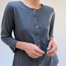 Load image into Gallery viewer, Cut Loose | Easy Cardigan in Anthracite
