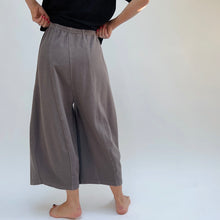 Load image into Gallery viewer, Eleven Stitch | Front Seam Pant in Granite
