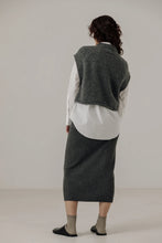 Load image into Gallery viewer, Bare Knitwear | Iris Vest in Stone
