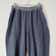 Load image into Gallery viewer, Kleen | Crop Pant in Slate
