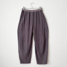 Load image into Gallery viewer, Kleen | Crop Pant in Granite
