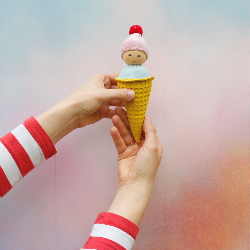 Waffle Cone Rattle