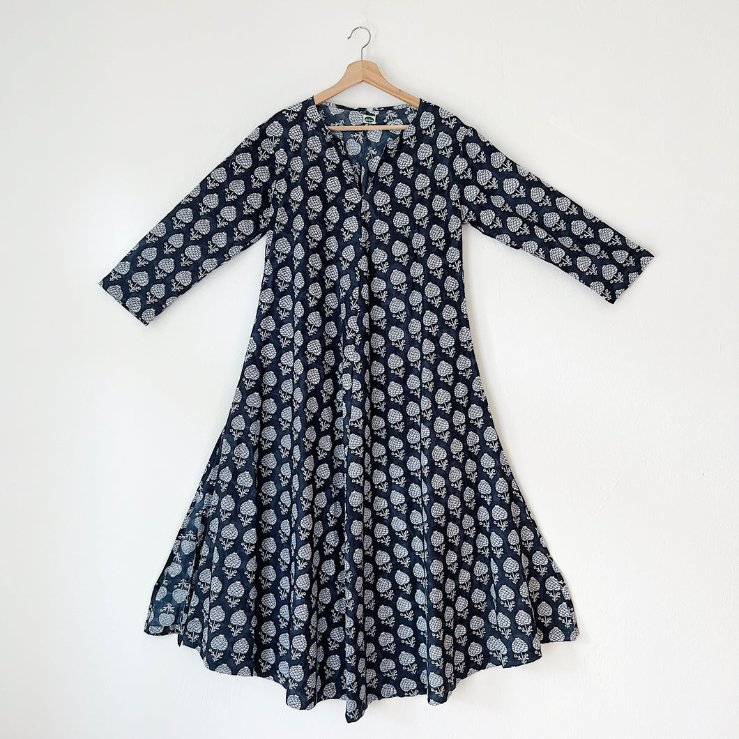 Dolma | Calypso Flower Dress in Navy