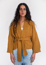 Load image into Gallery viewer, Matta | Kimono Pujpu Jacket in Mustard
