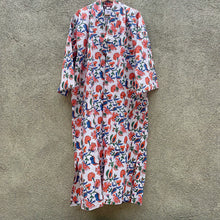Load image into Gallery viewer, Chamoli Flower Cotton Robe
