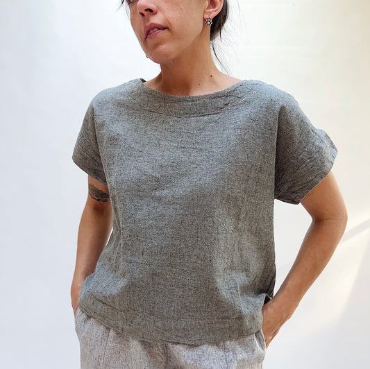 Short Sleeve Top in Overcast Crosshatch