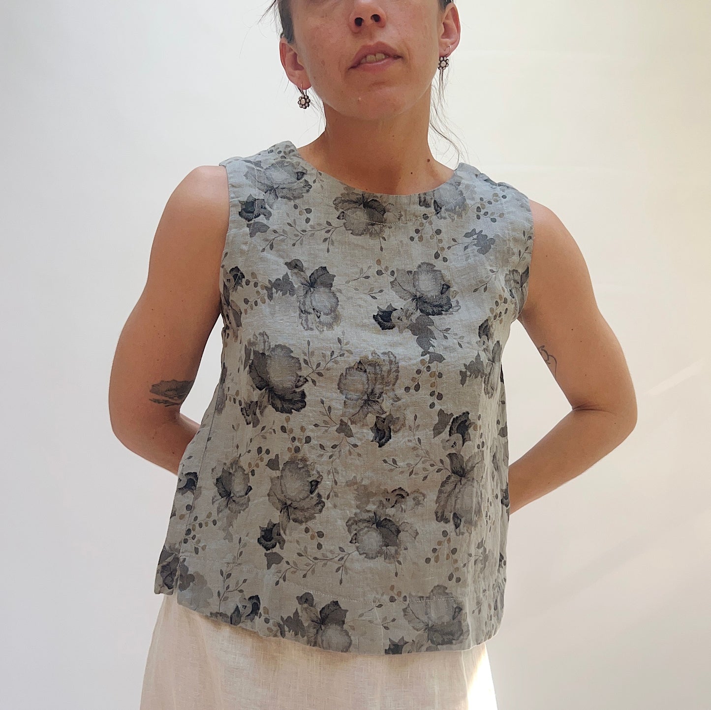 Linen Boxy Tank in Overcast Leoni Floral Print