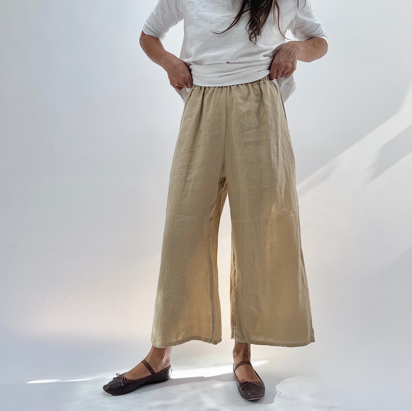 Cut Loose | Hanky Linen Full Crop Pant in Cashew