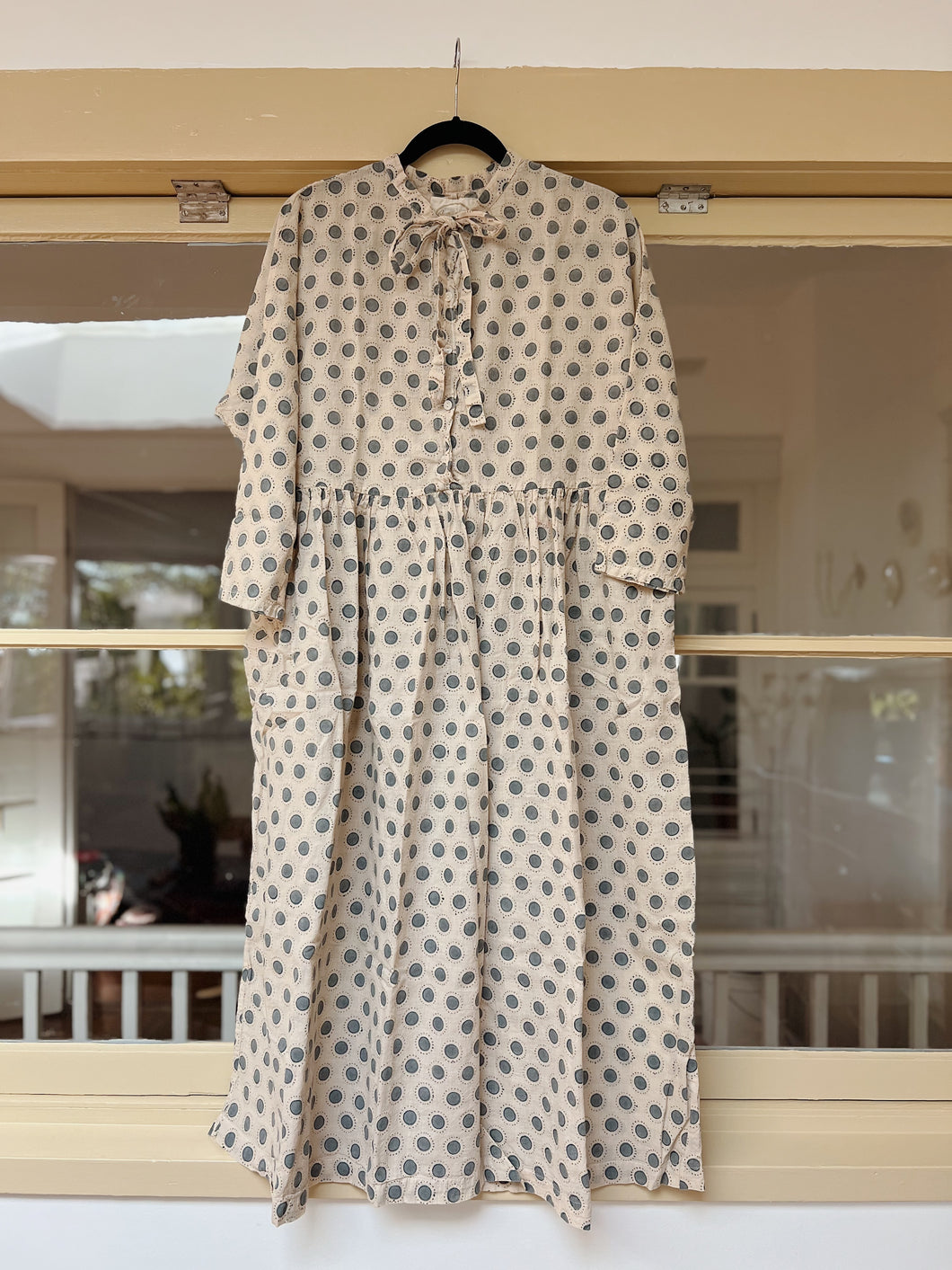 Auntie Oti | Big Dot Tie Dress