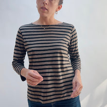 Load image into Gallery viewer, Cut Loose | 3/4 Sleeve Boatneck Linen Blend Top in Saddle Stripe
