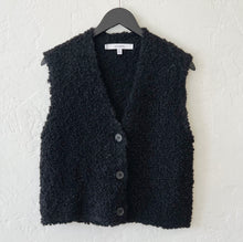 Load image into Gallery viewer, LATIERRA | Aries Boucle Vest in Black
