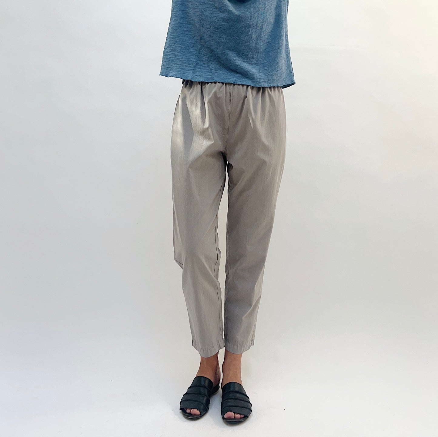 Cropped Taper Pant in Moon Rock