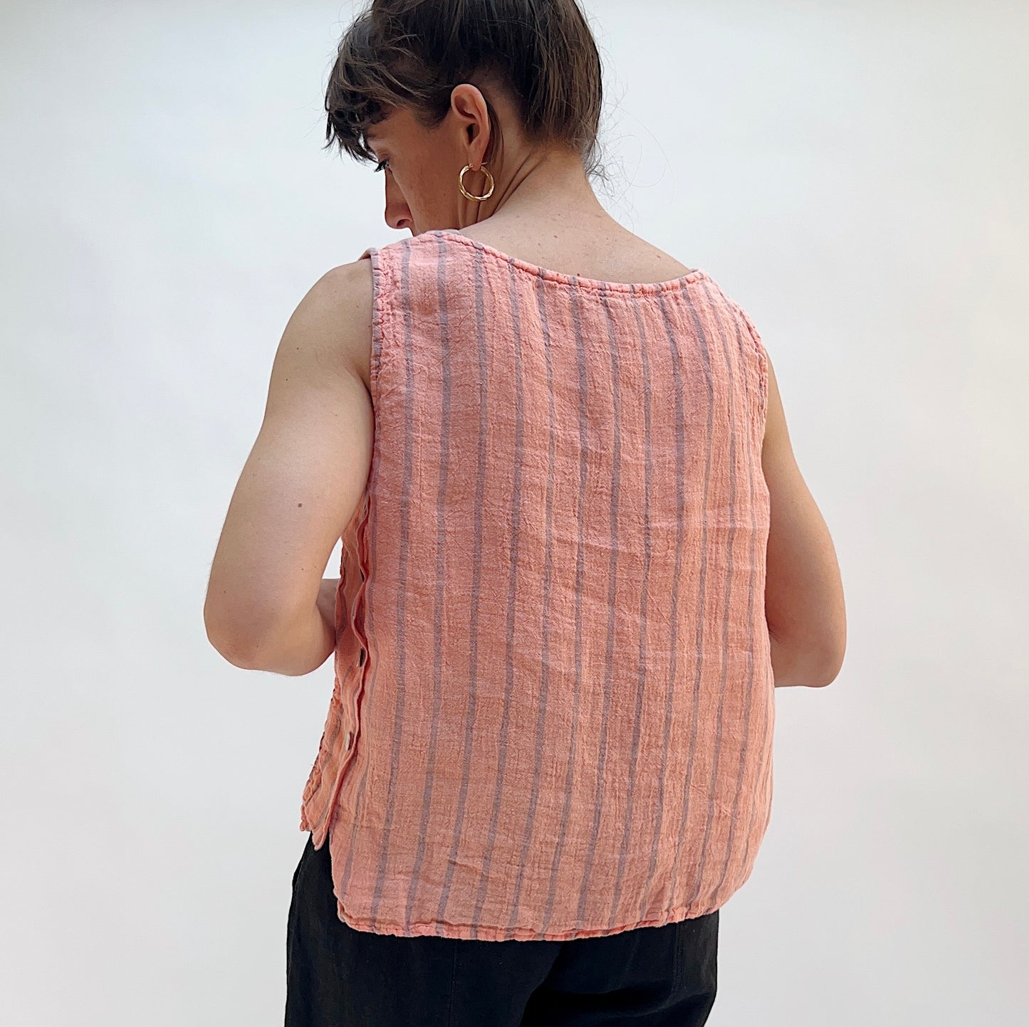 Striped Side Button Shell Tank in Coral Reef