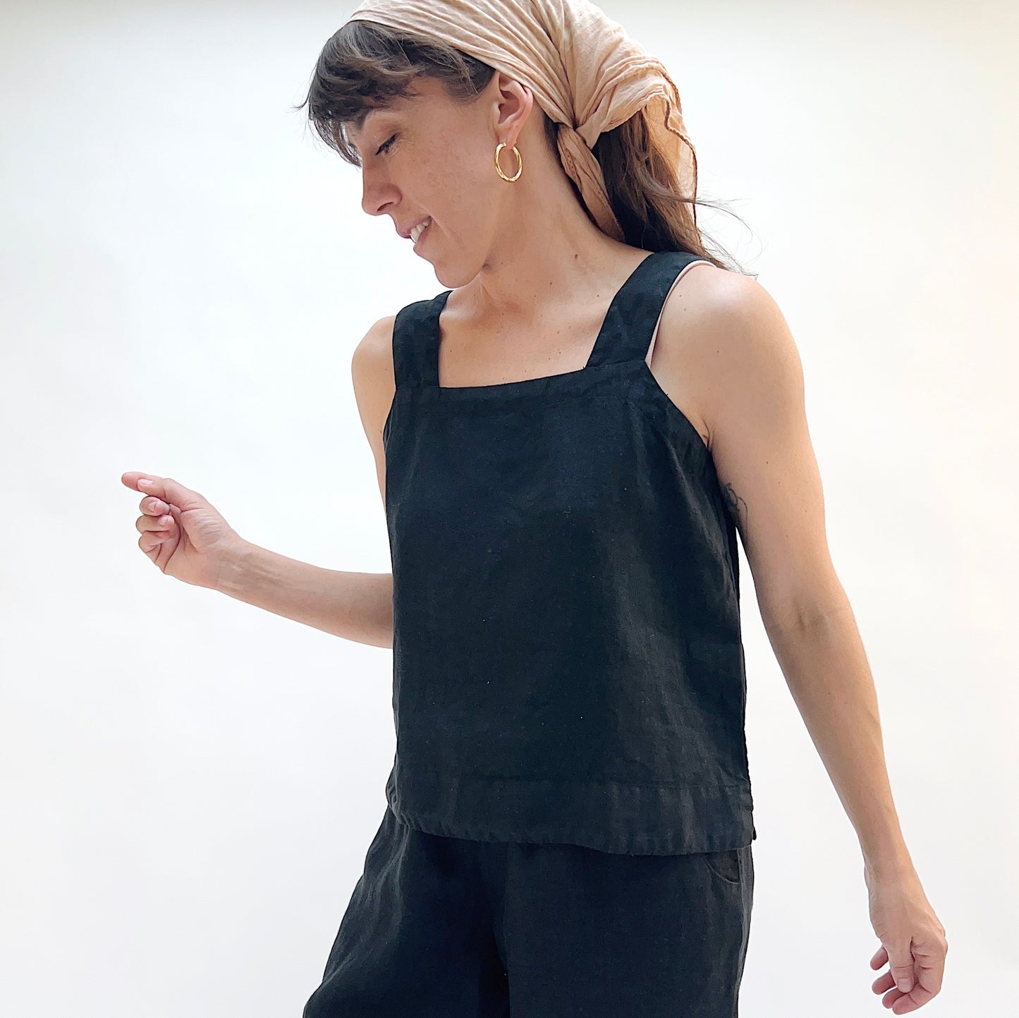 Square Neck Linen Tank in Black