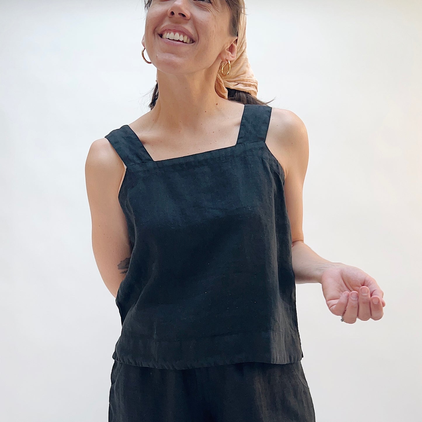 Square Neck Linen Tank in Black
