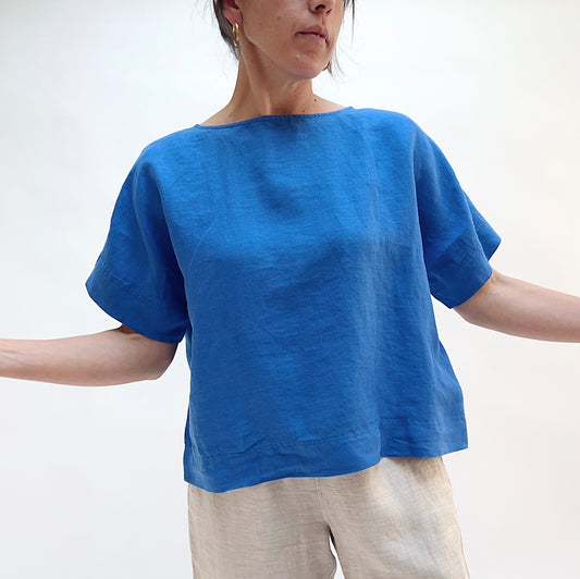 Short Sleeved Pullover Shirt in Flax Flower