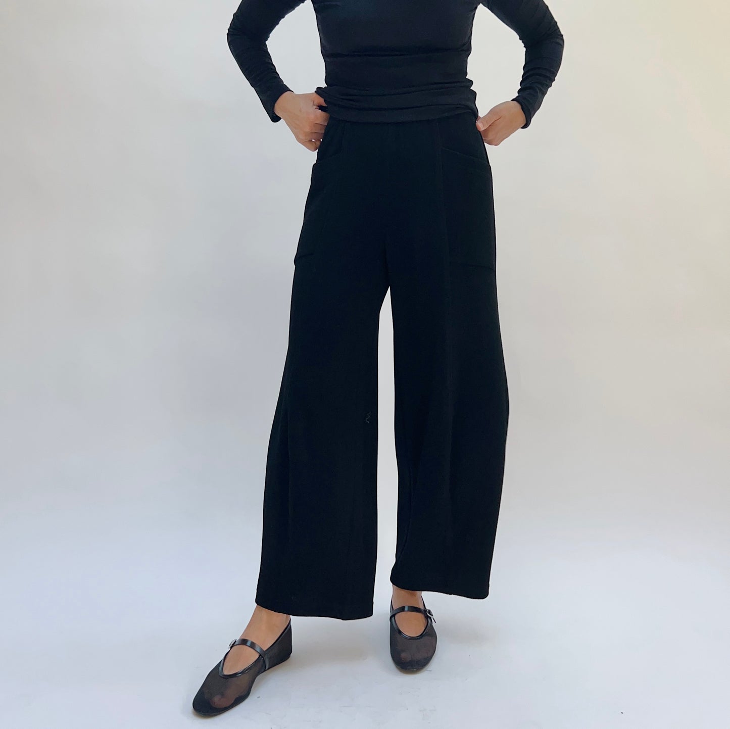 Moonlight | Crepe Pants in Black