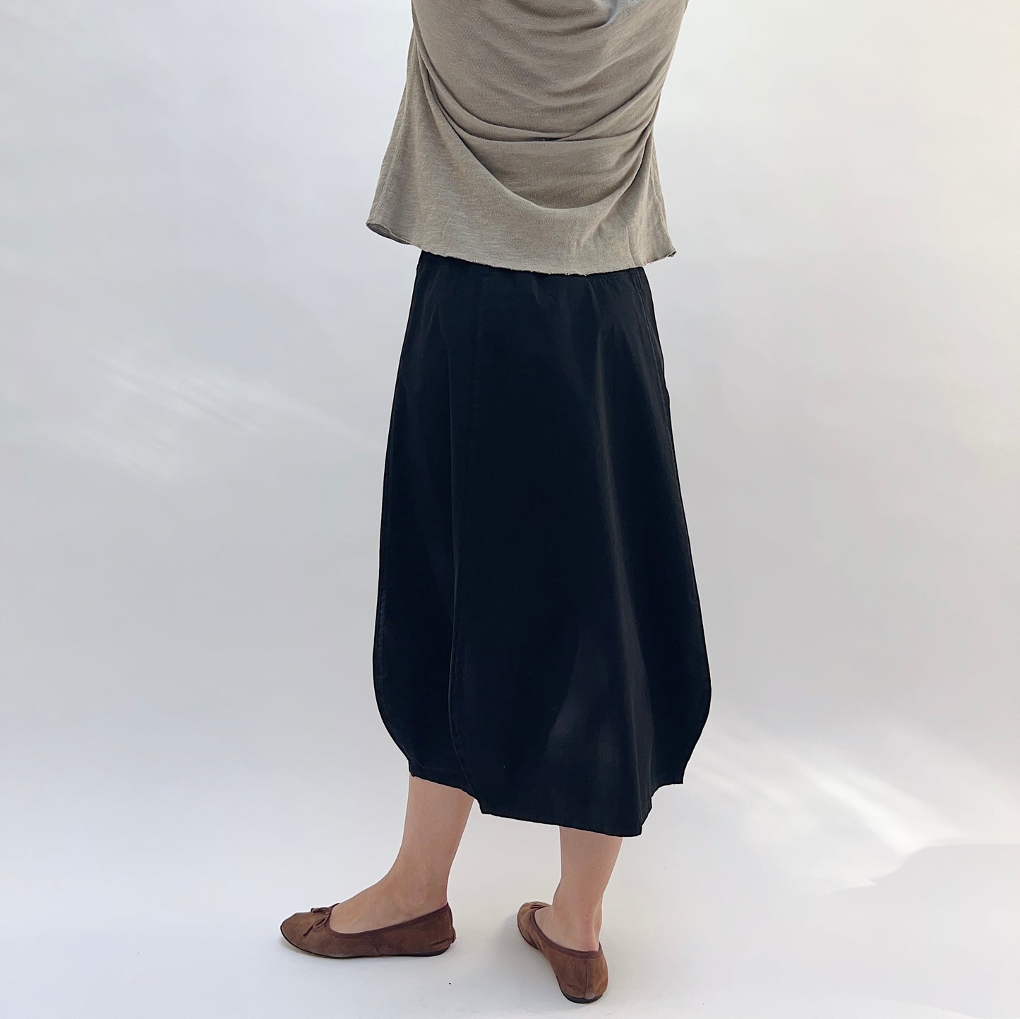 Rib Yoke Skirt in Black