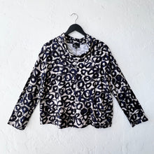 Load image into Gallery viewer, Olivia by Habitat | Arthouse Knit Pocket Pullover in Black
